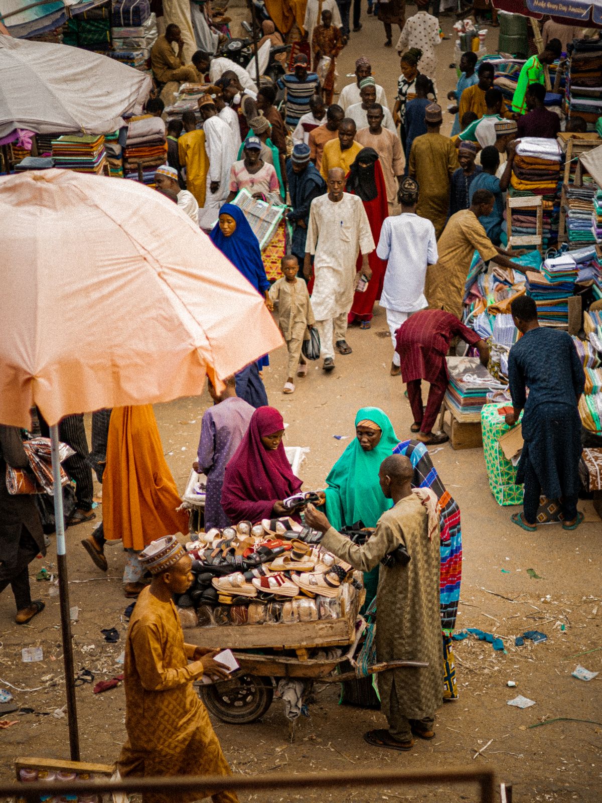 Marché animé en Afrique de l’Ouest
